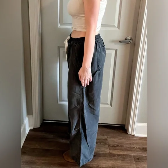 aerie Black Cargo Drawstring Pants with White Drawcord - Picture 5 of 7